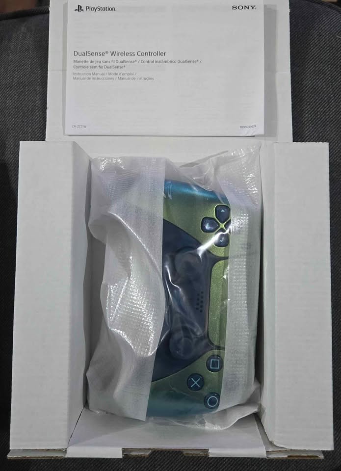 PlayStation 5 DualSense Wireless Controller - Chroma Teal - photo 3
