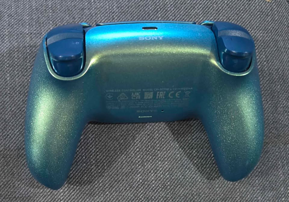 PlayStation 5 DualSense Wireless Controller - Chroma Teal - photo 5