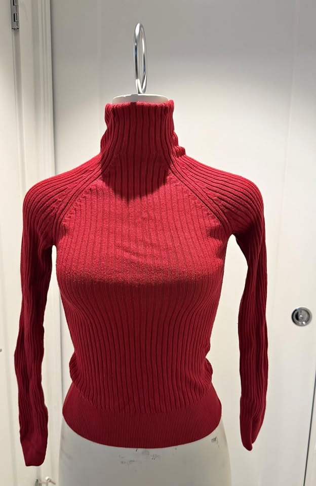 Dynamite Full Sleeve Tops – XS – Black & Dark Red