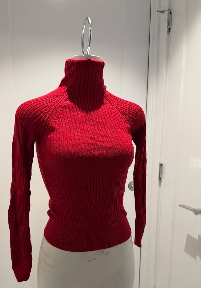 Dynamite Full Sleeve Tops – XS – Black & Dark Red - photo 2