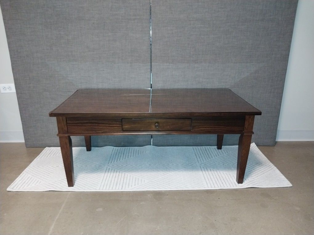 Coffee Table with Drawers – $25 (Old Town) - photo 4