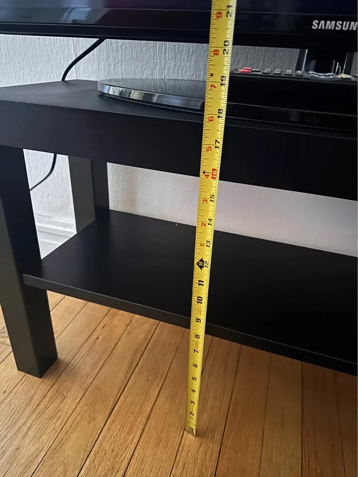 40” Samsung Smart TV + stand image indicator(5)