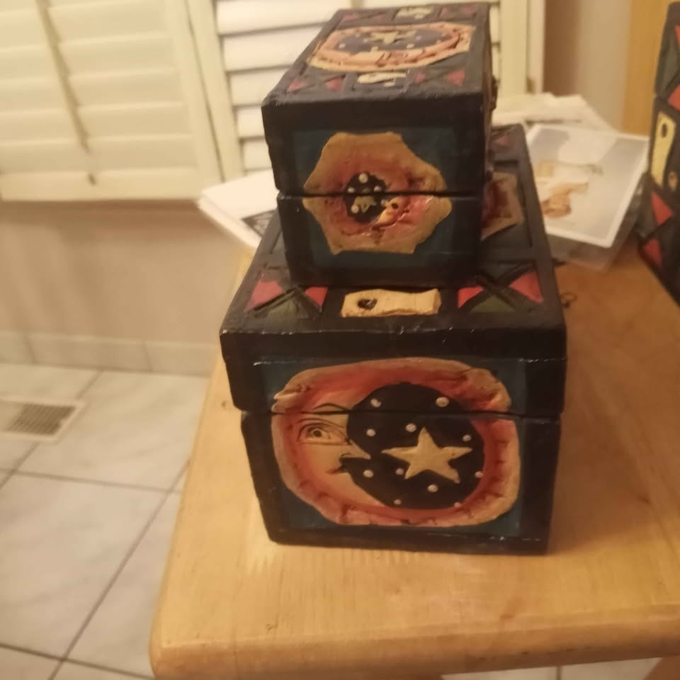 Vintage Painted Wooden Nesting Boxes - photo 4