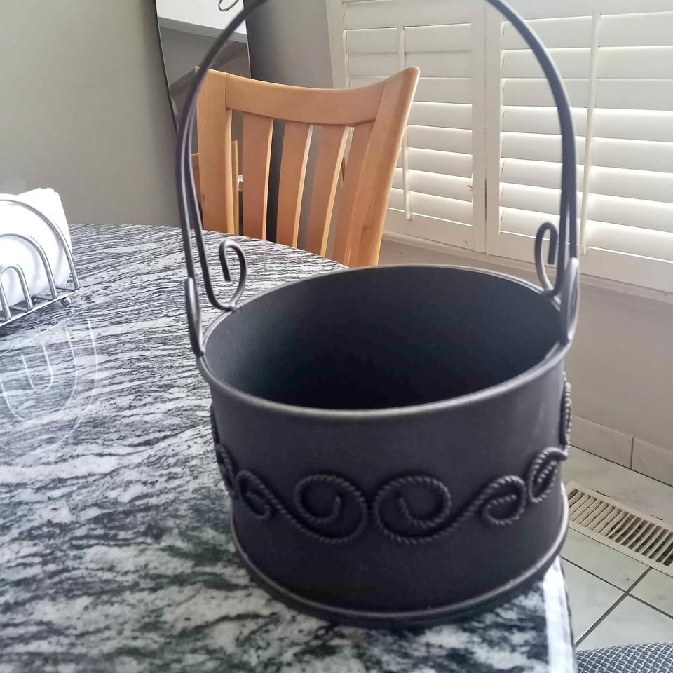 Vintage Style Iron Coal Bucket