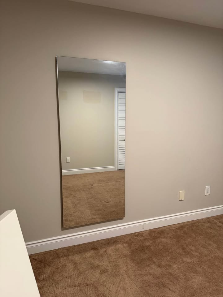 Wall frameless Mirror PICK UP IN UXBRIDGE - photo 4