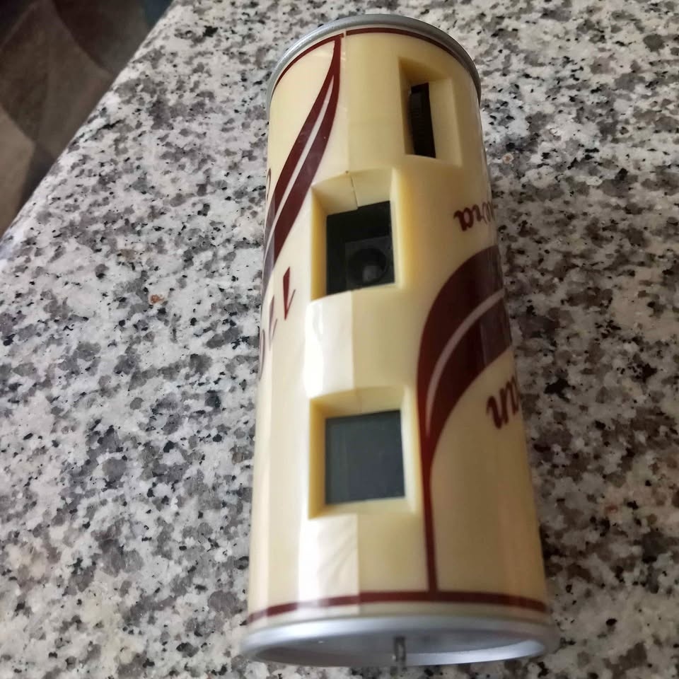 Vintage novelty pop can camera
