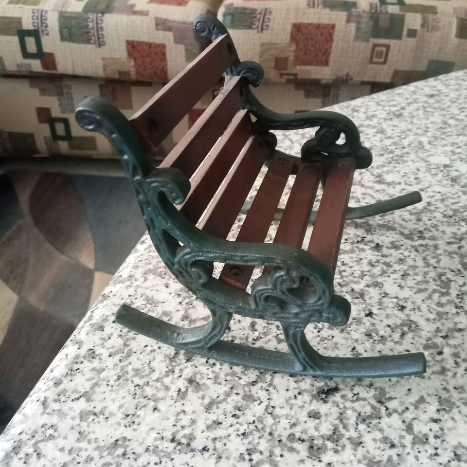 Mini Rocking Park Bench - photo 2