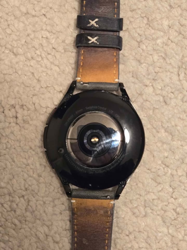 Samsung Galaxy Watch 6 Classic LTE 47 mm - photo 3