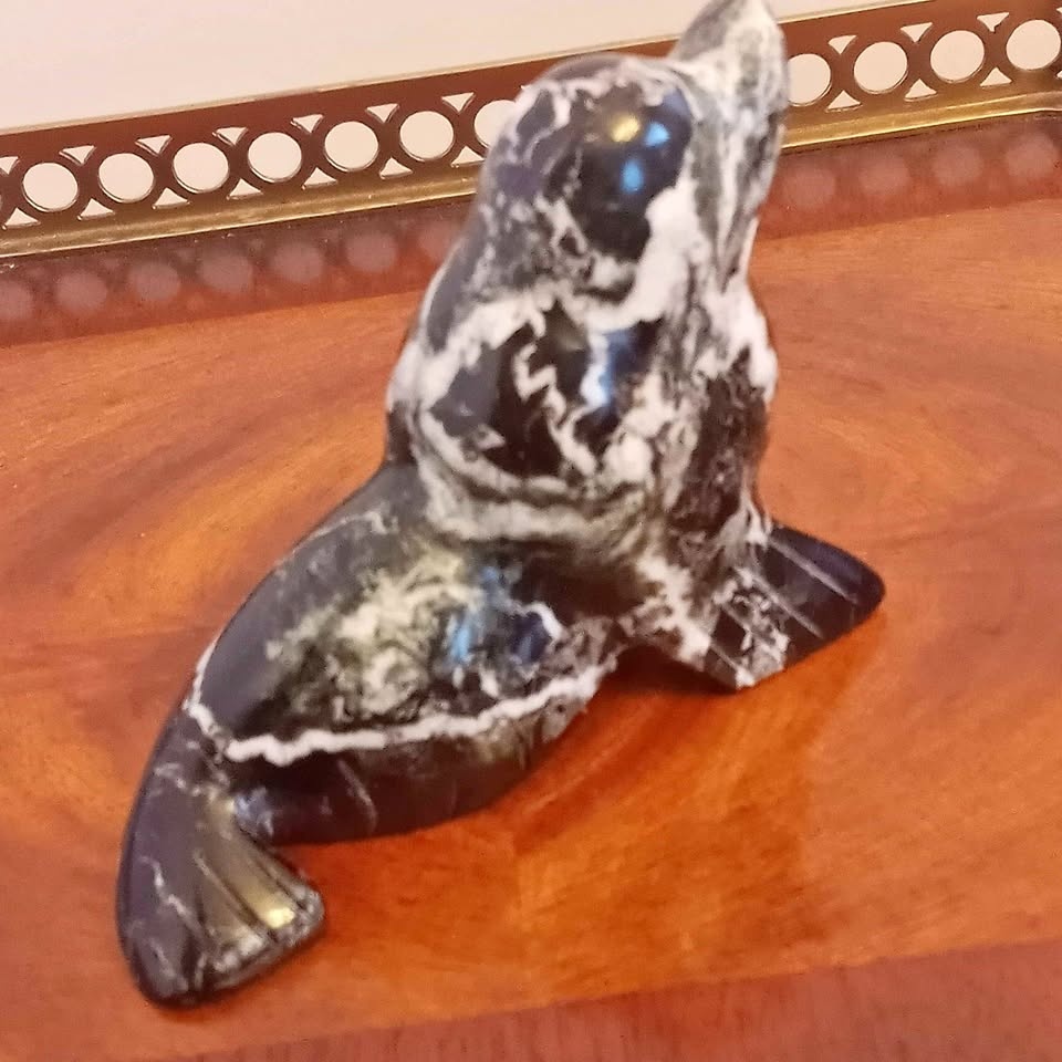 Sea lion figurative sculpture