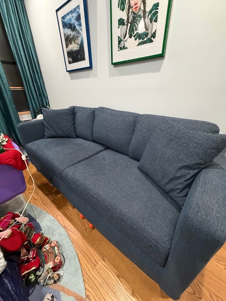 Couch - photo 4