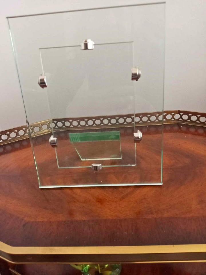 Vintage Nile Green Floating desktop Frame