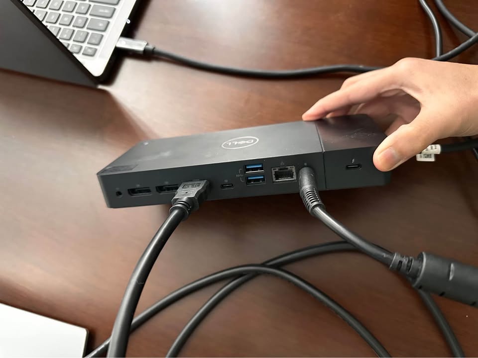 Dell WD19TB Thunderbolt Docking Station w/ 180W Adapter - photo 2