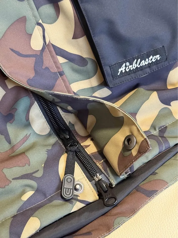 AIRBLASTER HEARTBREAKER JACKET image indicator(6)