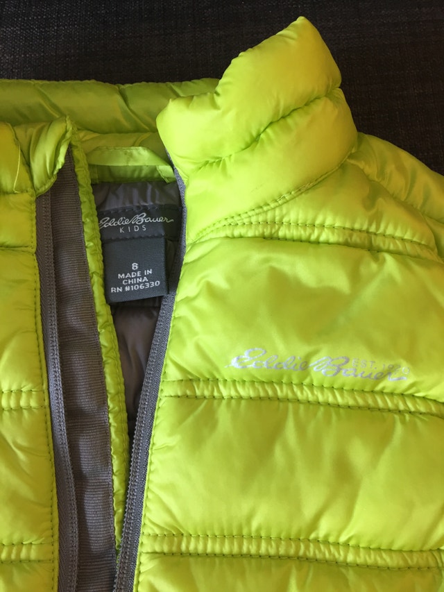 Eddy Bauer light puffy vest, size 8Y - photo 2