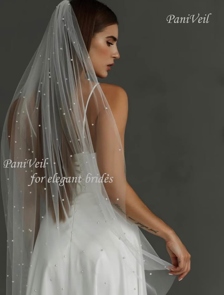Soft white fingertip veil - photo 2