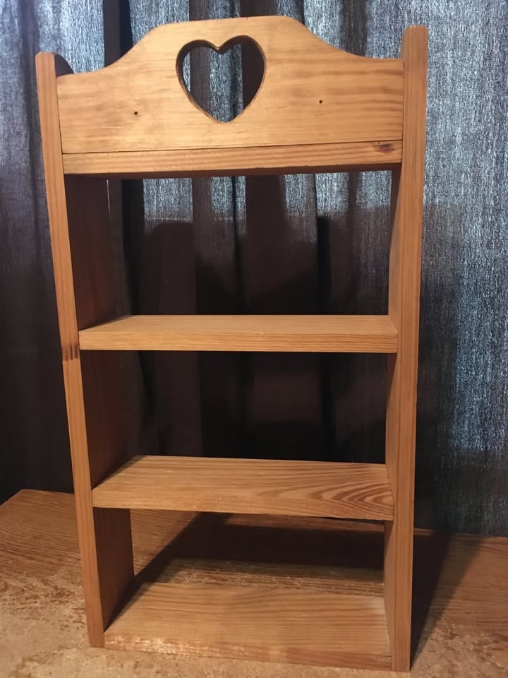 4 Tier Wood Wall Shelf with Heart - photo 2