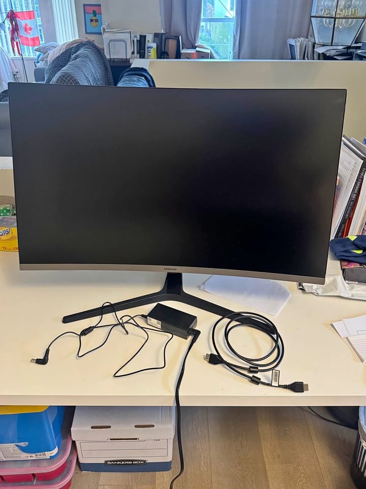 Samsung 32” Curved Monitor C32R500FHNXZA