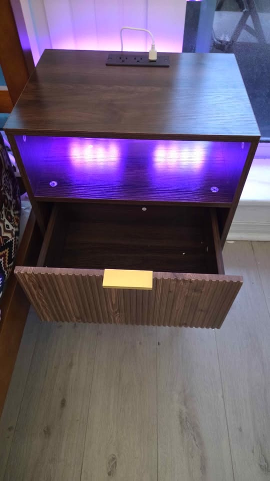 New End Table with Charging Station - photo 4