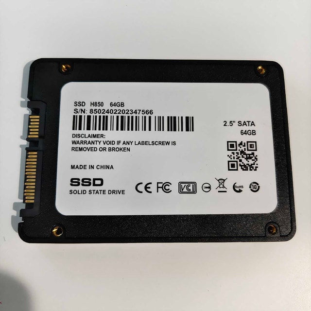 64Gb SSD 2.5" SATA - for parts or repair