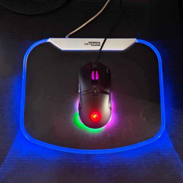 Gaming Mouse Pad with USB Hub