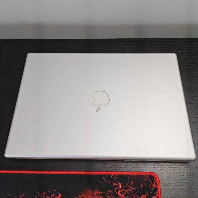 MacBook Pro 1st Gen - For Collectors or Parts - photo 2
