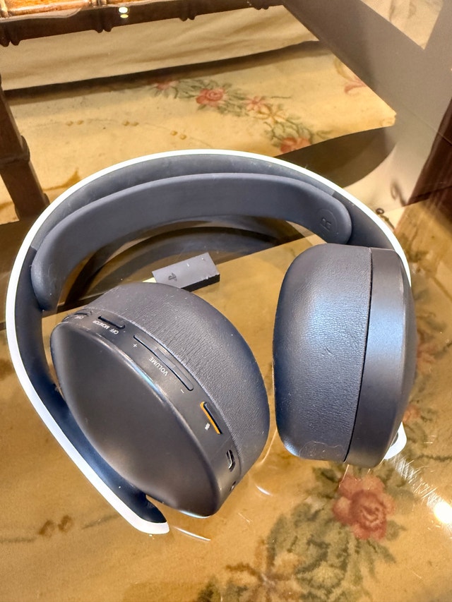 PlayStation PULSE 3D Wireless Headset