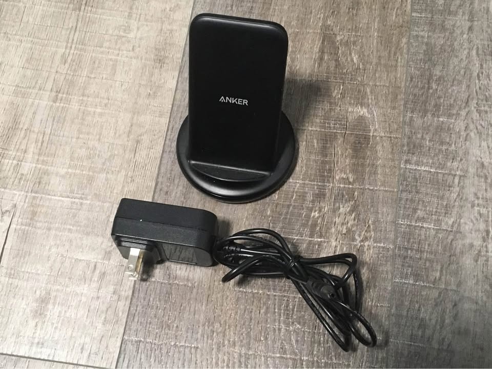 Anker Wireless Charger Qi Charging Stand Station - photo 2
