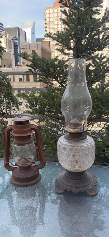 2 Super Cool & Romantic Lanterns - Vintage