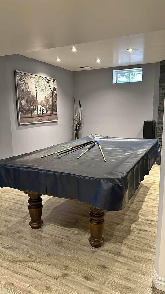 Dufferin Pool Table 🎱 - 8ft