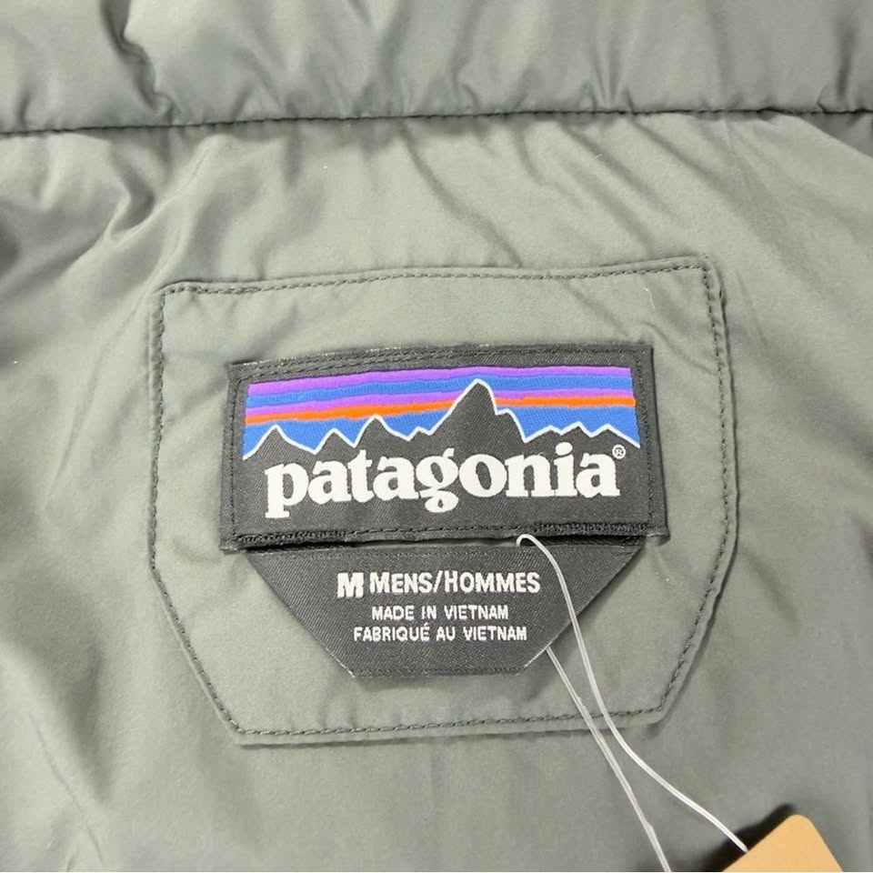 Patagonia NWT Men's Medium Silent Down Puffer Jacket 27930 - photo 2