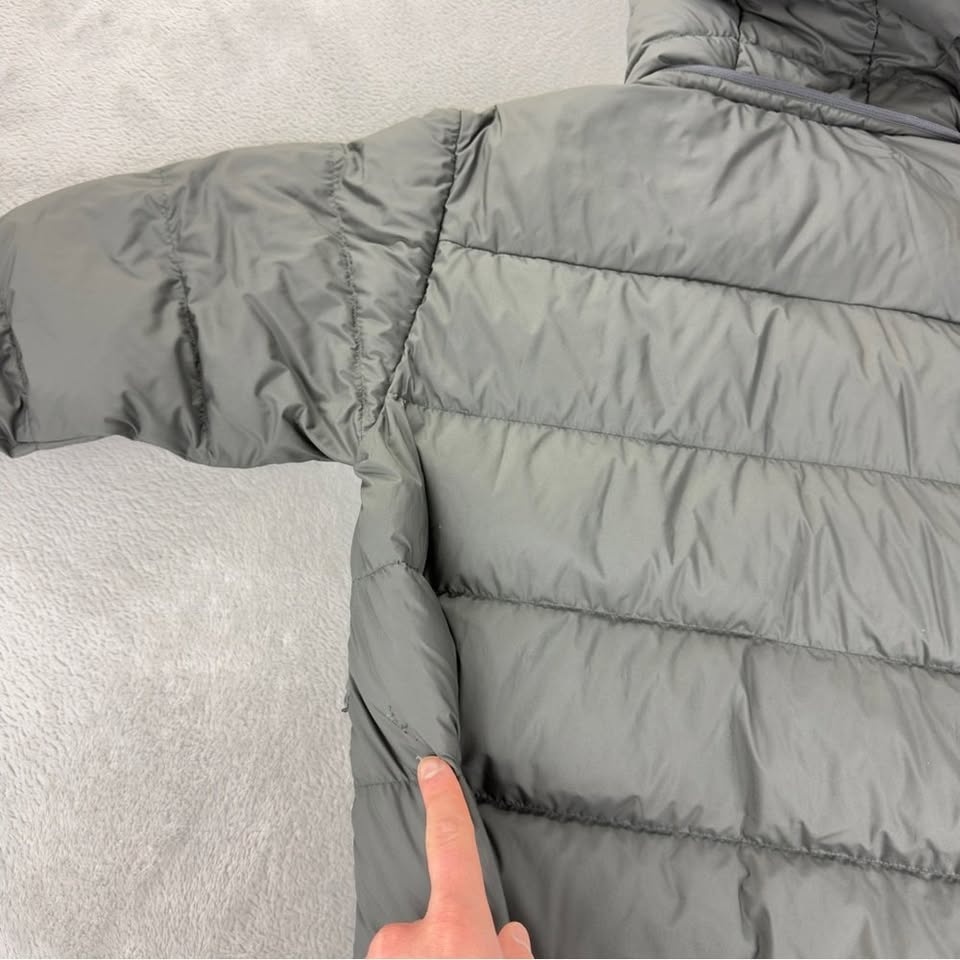 Patagonia NWT Men's Medium Silent Down Puffer Jacket 27930 - photo 4