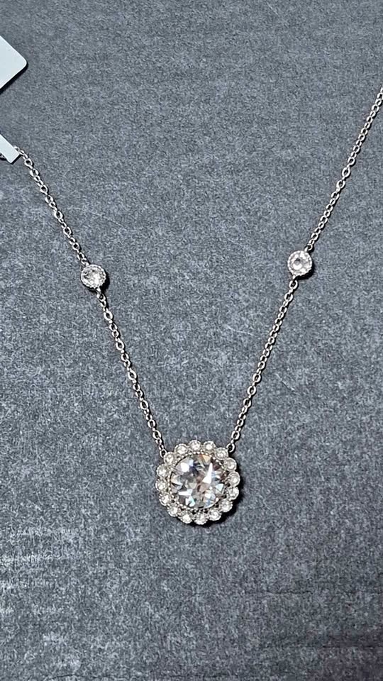 STERLING SWAROVSKI SILVER NECKLACE