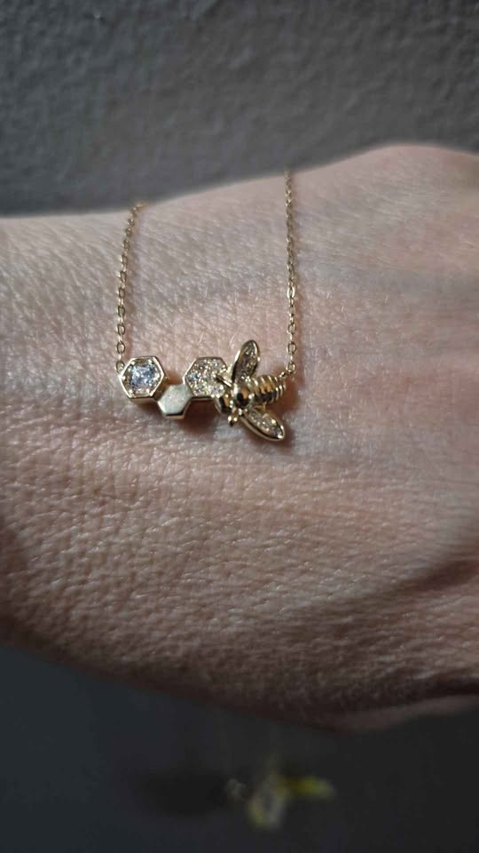 Sterling Silver Bee & Honeycomb Necklace - photo 2