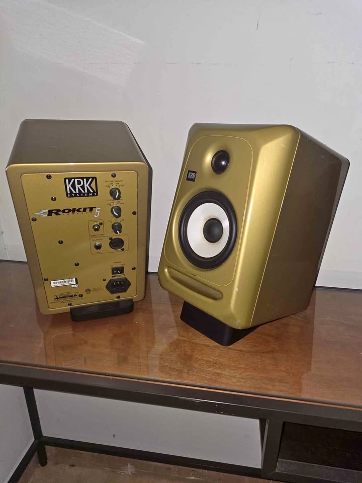 KRK ROCKET 5 (Vintage Gold Special Edition) Studio Monitor Speak