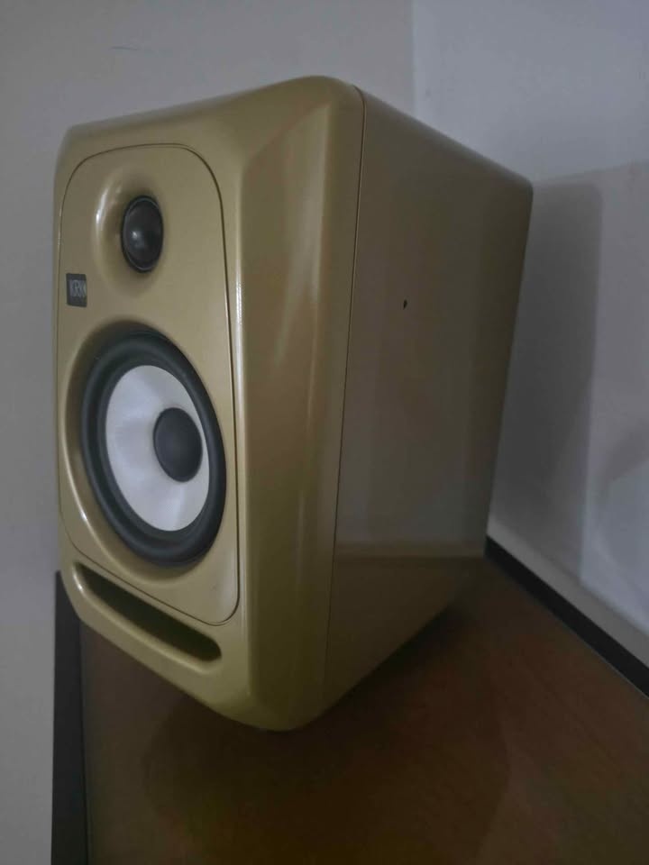 KRK ROCKET 5 (Vintage Gold Special Edition) Studio Monitor Speak - photo 5