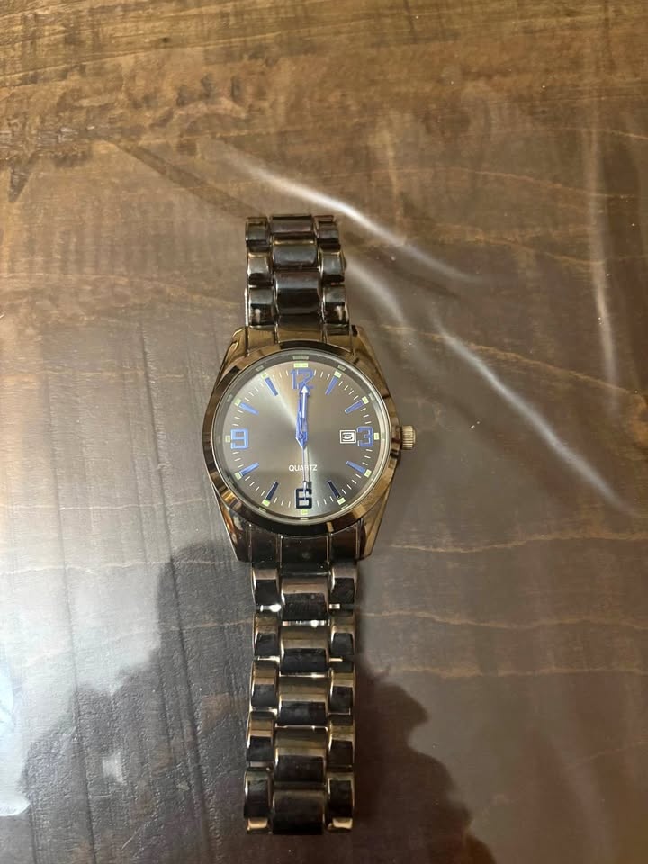 Quartz Men’s Watch Black with Blue Accents