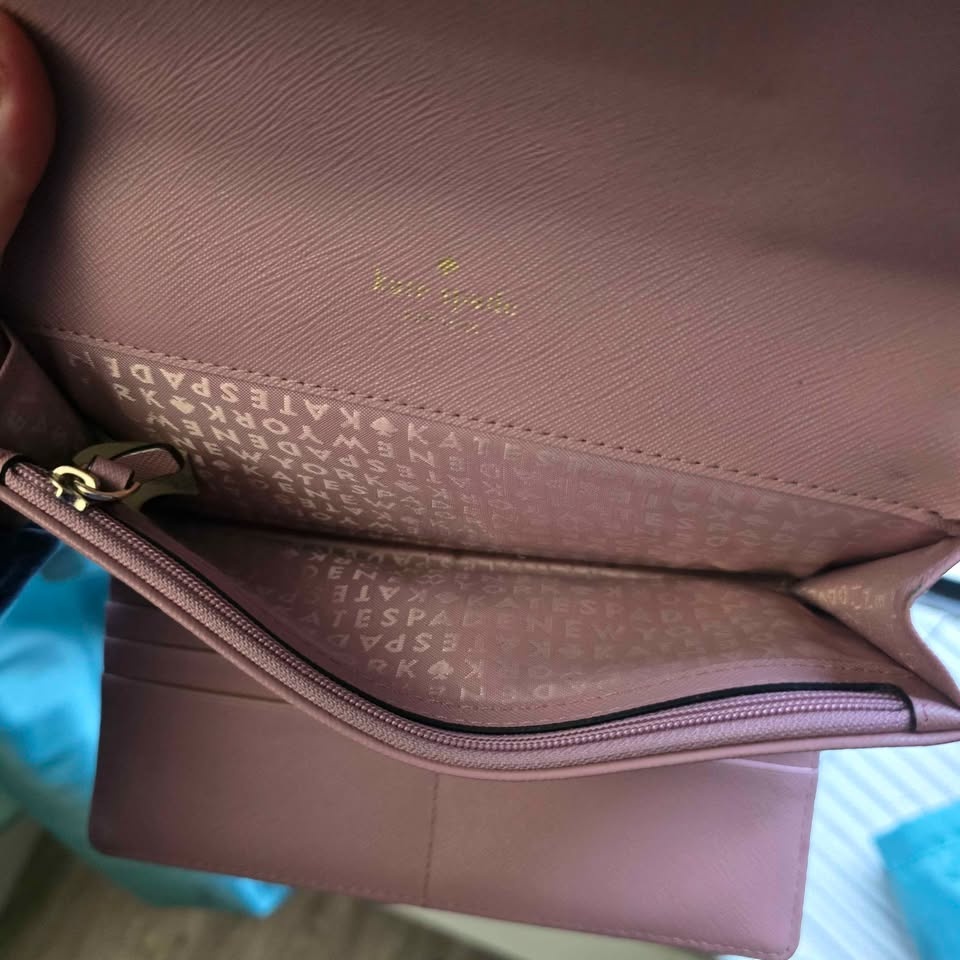 Kate Spade Wallet - photo 3