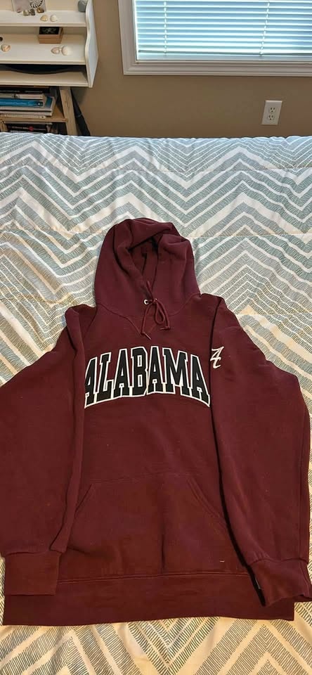 Alabama Boathouse Hoodie Medium