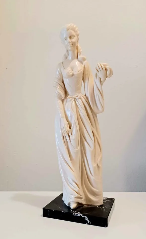 Vtg. A. Santini Tall Italian Lady Statue thumbnail