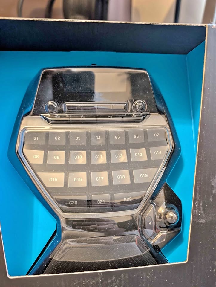 Logitech G13 Advanced Gameboard - Gently Used