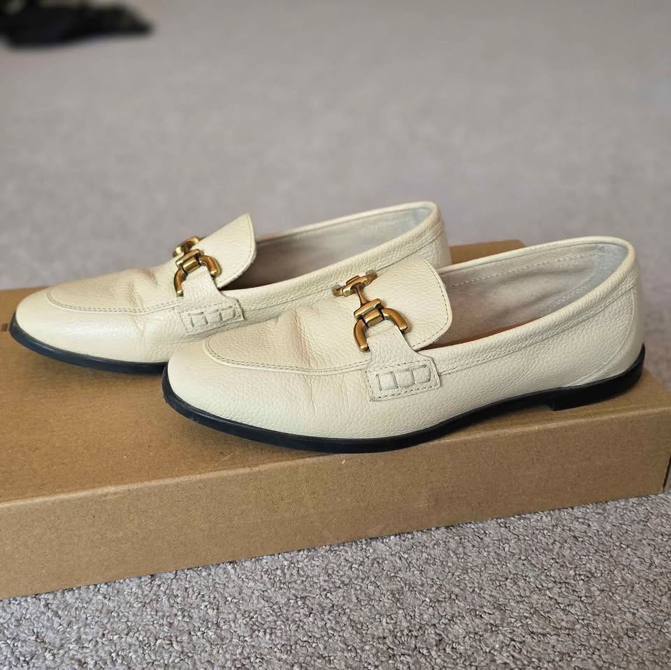 Black and cream Zara loafers w/ gold details - photo 3