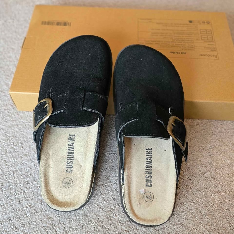 Cushionaire Black Genuine Suede Clogs for Women - Size 6 - photo 4