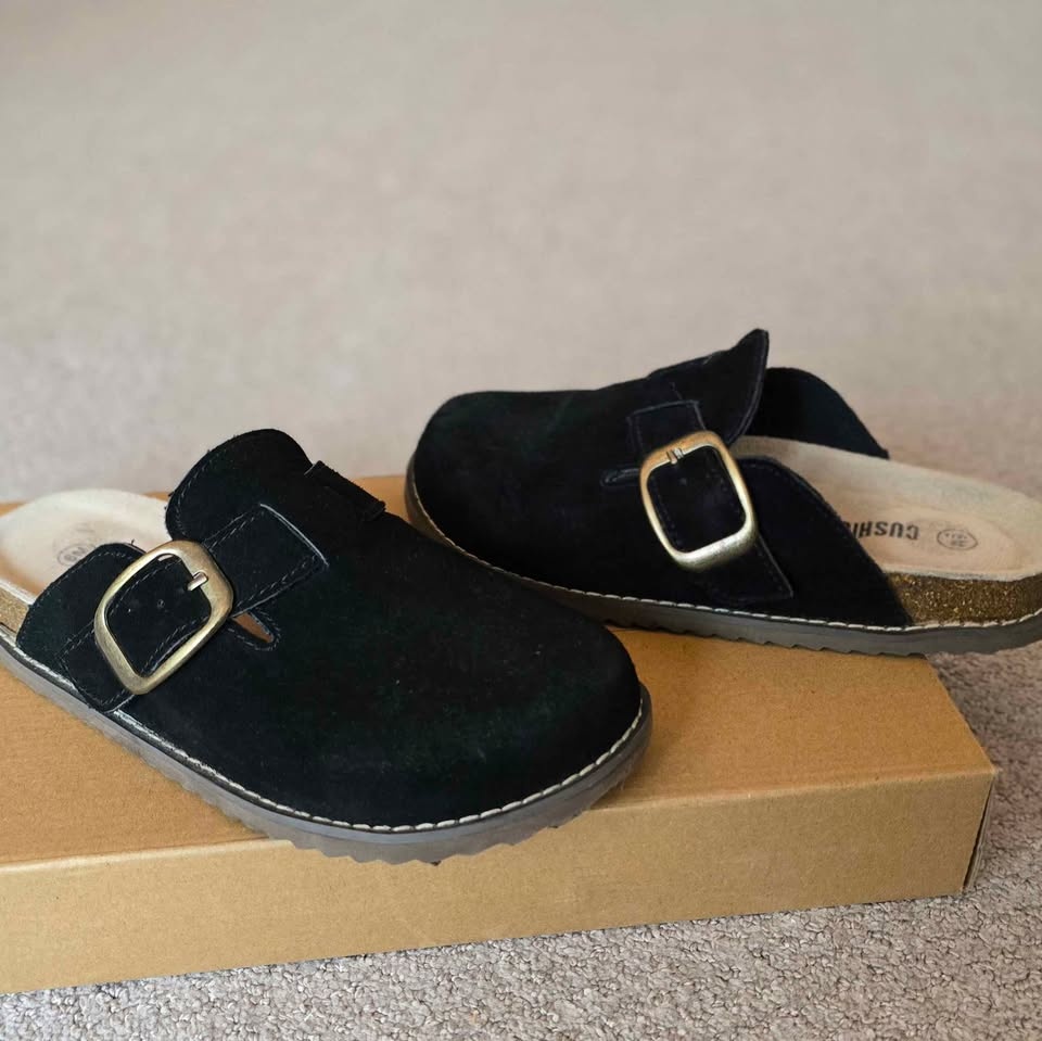 Cushionaire Black Genuine Suede Clogs for Women - Size 6 - photo 5