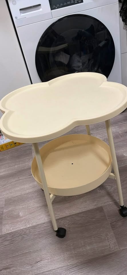 Flower shape Side table - photo 2