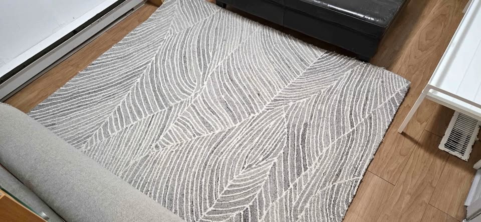 Structube 6'x9' Triana Wool Rug