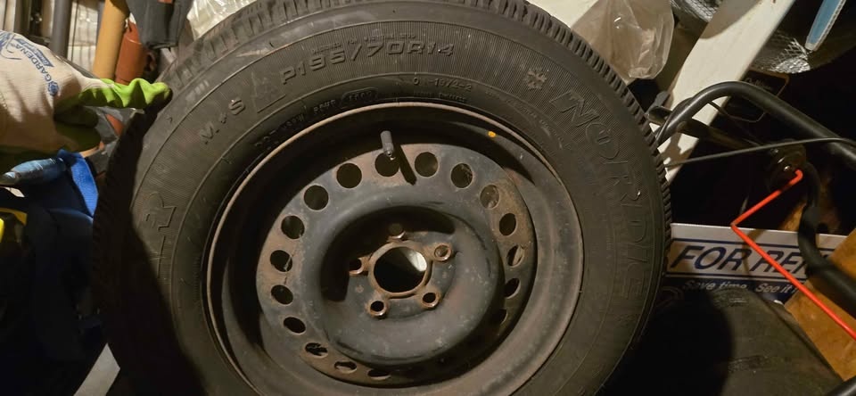 Winter Nordic Tires M+S 190/70R14 on steel rims - photo 5
