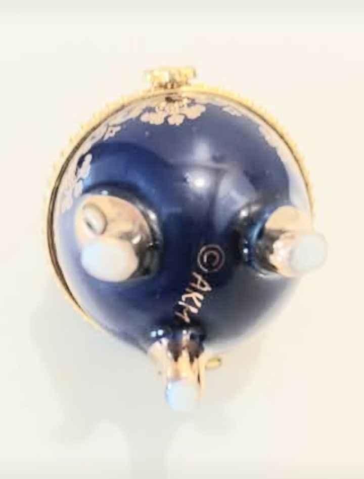 Vtg Russian Peterhof Porcelain Egg - photo 4
