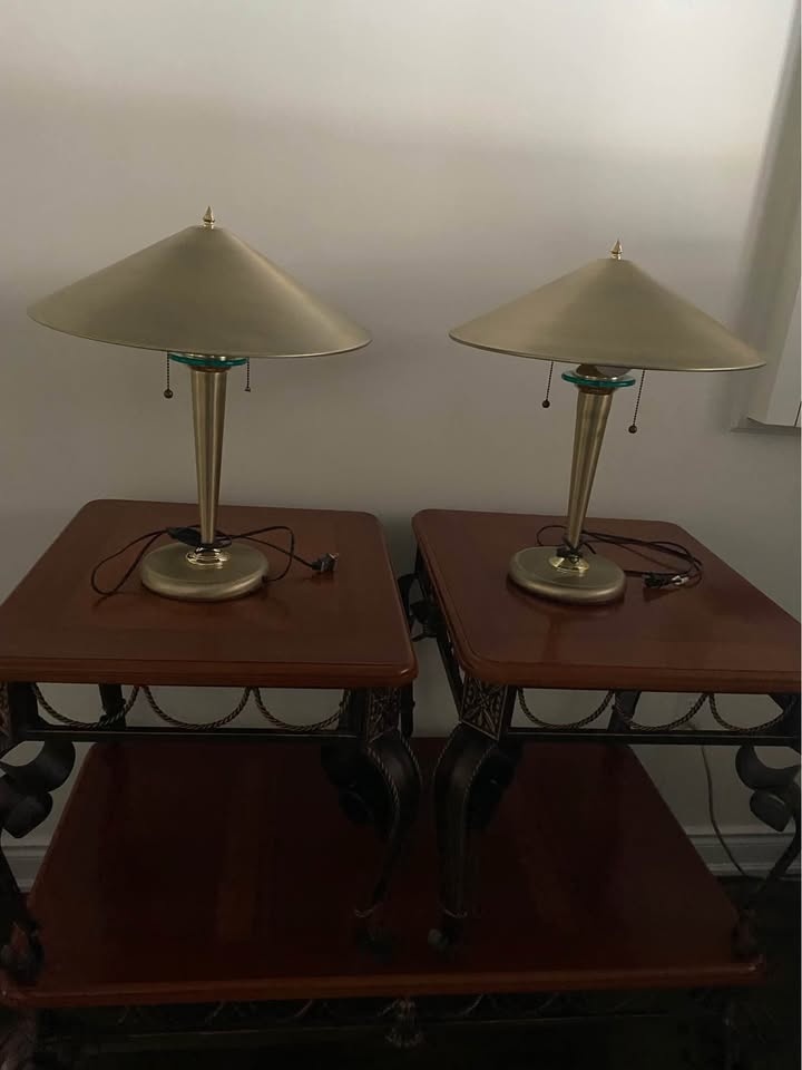 Antique Coffee table set with brass lamps - photo 3