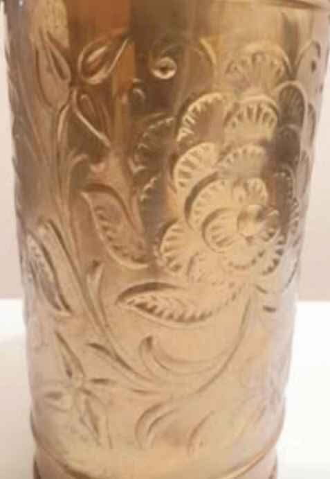Vtg Floral Embossed Brass Vase - photo 3