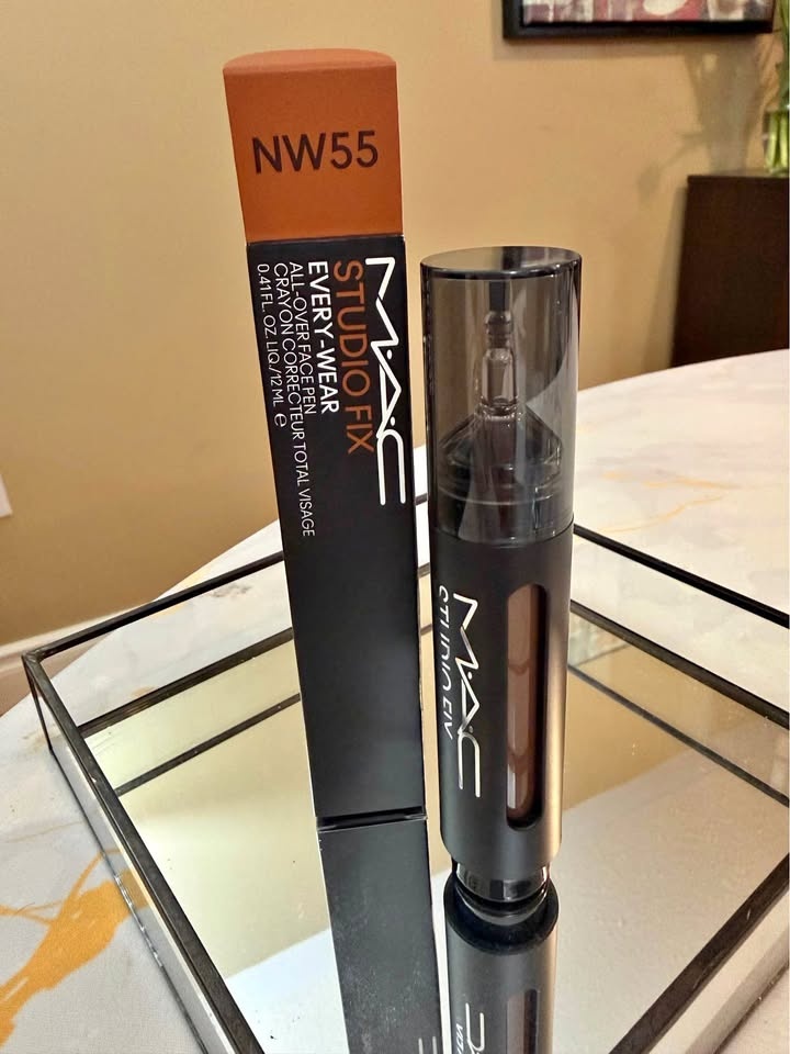 BNIB MAC Studio Fix Every-Wear All-Over Face Pen NW55